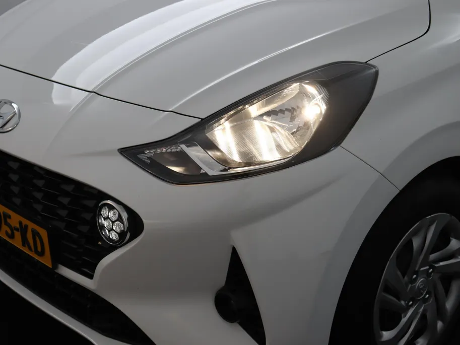 Hyundai i10 1.0 Comfort | Carplay | Airco | Cruise | NU Rijklaarprijs! Incl.12 Maanden, APK, Onderhoudsbeurt etc! Premiumpakket gratis!