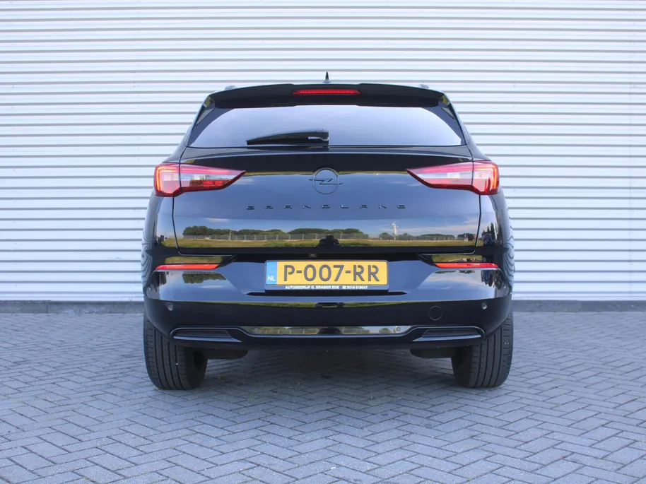 Opel Grandland 1.2 Turbo GS Line | Stuur-/ stoel-/ voorruitverwarming | Matrix LED | Elek. achterklep | 18' LM | Dodehoek detectie | Clima | Navi | Camera voor + achter |