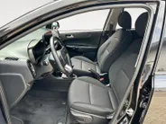 Kia Picanto 1.0 DPi DynamicPlusLine | Apple Carplay / Android Auto | Navigatiesysteem | Lichtsensor | Parkeersensoren + Camera Achter | Cruise Control | Climate Control | 15' Lichtmetalen Velgen