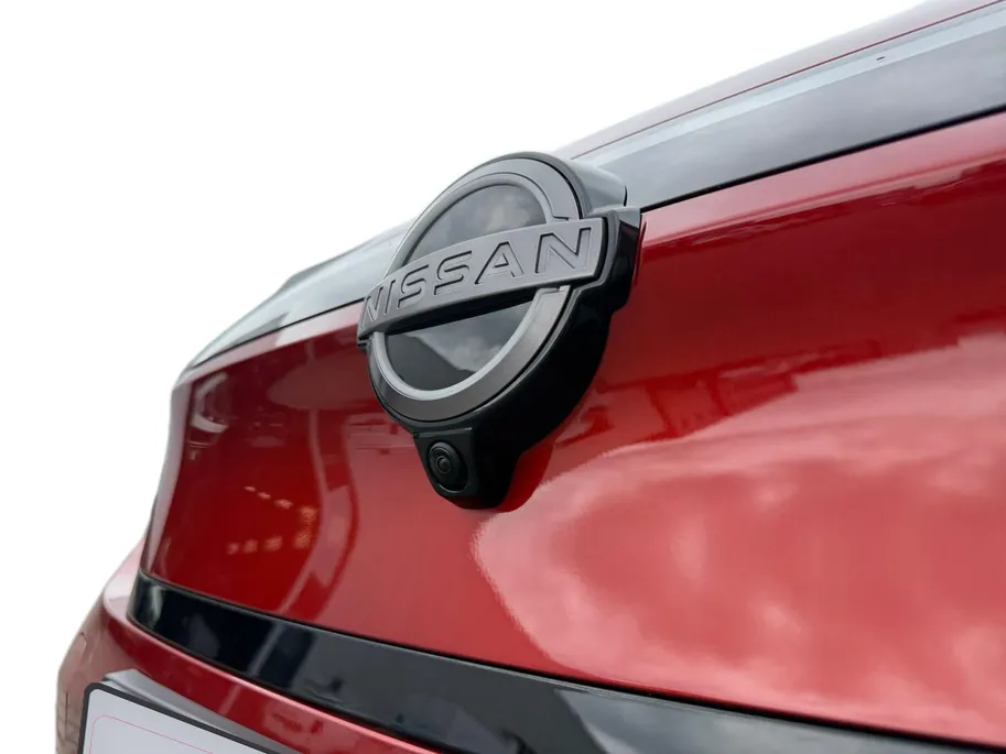 Nissan Leaf Evolve 52 kWh | NISSAN MORE 10 JAAR GARANTIE | 451 KM WLTP | 2500 EURO INRUILPREMIE | SNEL RIJDEN | BOSE | RONDOM CAMERA | CARPLAY |