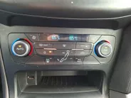 Ford Focus 1.0 ST-Line Wagon | Nieuwe distributieriem | Parkeersensoren | Navigatie | Climate Control | Voorruitverwarming | 17' Lichtmetaal | Trekhaak