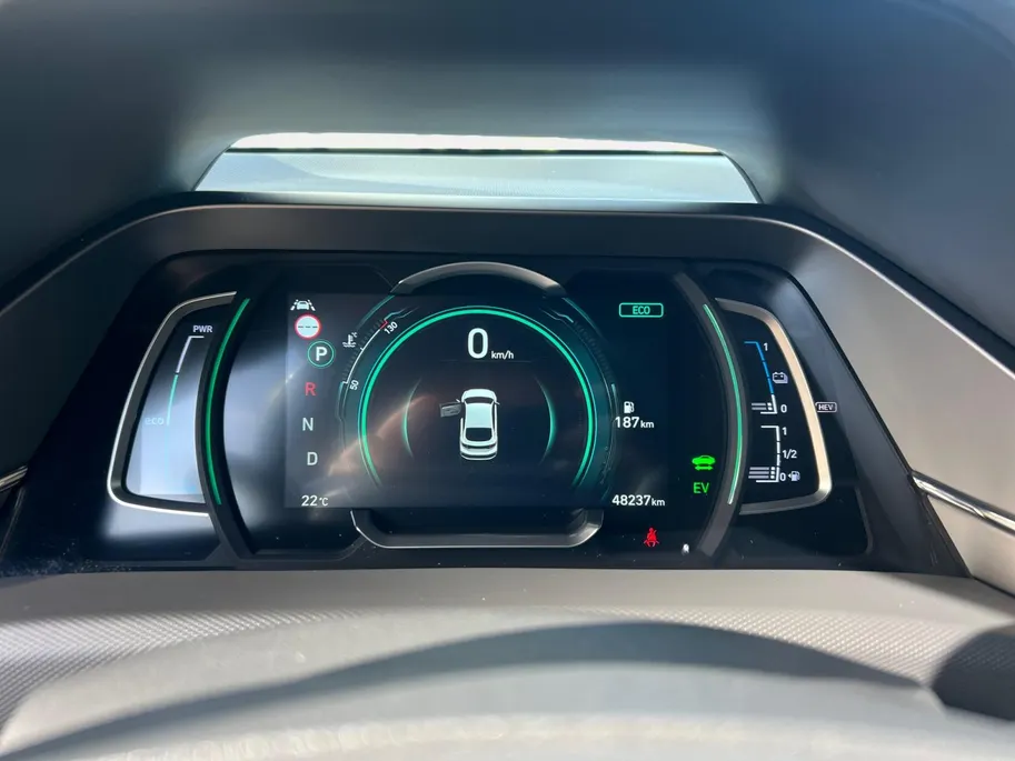 Hyundai IONIQ 1.6 GDi PHEV Premium 142PK | 52km elektrisch WLTP | Navigatie | Cruise Control | Climate Control | Apple Carplay & Android Auto | DAB radio | Keyless entry | Draadloze telefoonlader |