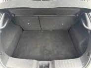 Nissan Juke 1.6 Hybrid N-Connecta Lichtmetalen velgen | Navigatie | Apple Carplay/ Android Auto | Achteruitrijcamera | Climate Control | Parkeersensoren voor & achter |