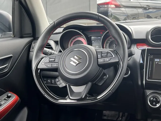 Suzuki Swift 1.4 Sport Smart Hybrid | Navi | Camera | 14483km