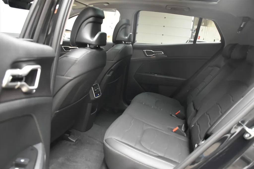 Kia Sportage 1.6 T-GDi 288pk Plug-in Hybrid AT6 DynamicPlusLine VOORRAAD ACTIE DIRECT LEVERBAAR