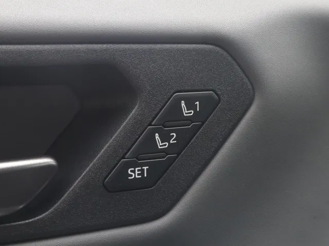 Toyota RAV4 2.5 Phev 300 First Edition | Stoel Verwaming/Verkoeling | Stoel Geheugen | NU TE BESTELLEN