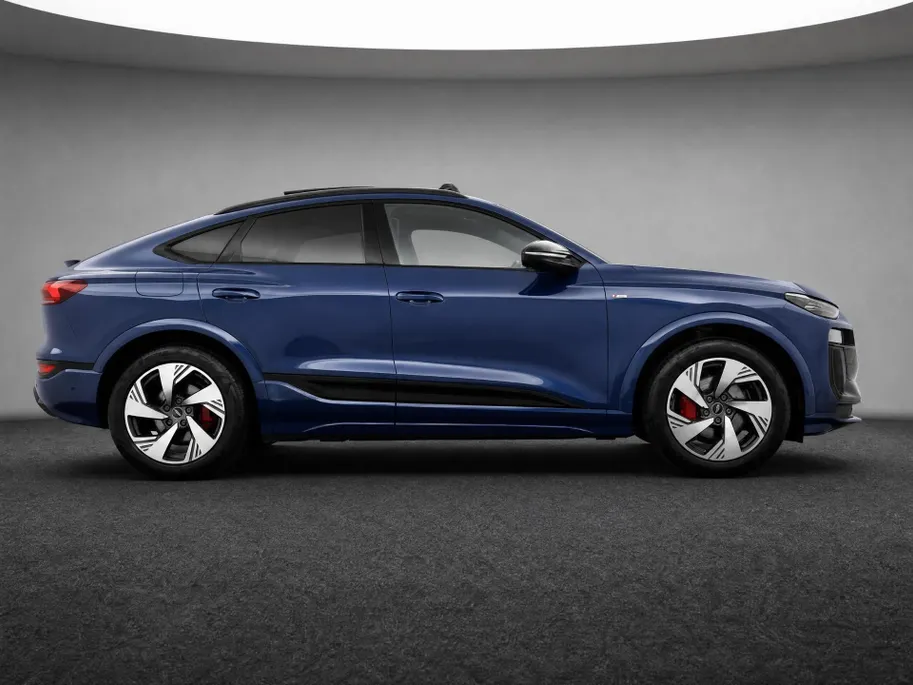 Audi Q6 e-tron Sportback S edition performance 100 kWh 306pk · SOH 97,5% · Panoramadak · 360 Camera · Wegklapbare Trekhaak · Bang & Olufsen · Leder · Warmtepomp · Head-Up · 20'' Inch · Garantie t/m 17-09-2030 of 100.000km