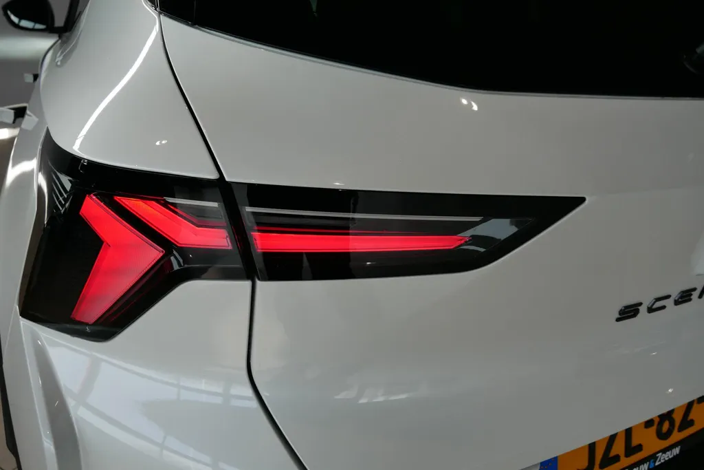 Renault Scénic E-Tech EV87 long range esprit Alpine | Pack Light & Sound| Rijdende demonstratie auto | Vraag naar de actuele kilometerstand|