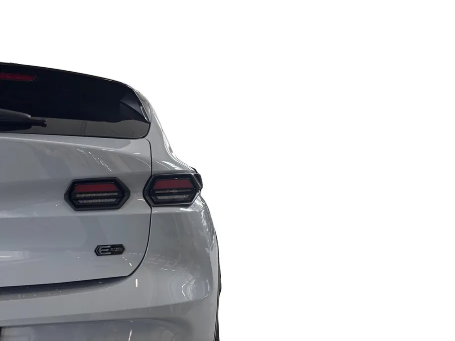 Renault Clio 1.8 Hybrid 160 esprit Alpine AUTOMAAT STOELVERWARMING STUURVERWARMING NAVI APPLE CARPLAY ANDROID AUTO LM VELGEN ALPINE ESPIRT UITVOERING !!!LET OP DEMO VRAAG NAAR ACTUELE KMSTAND!!!