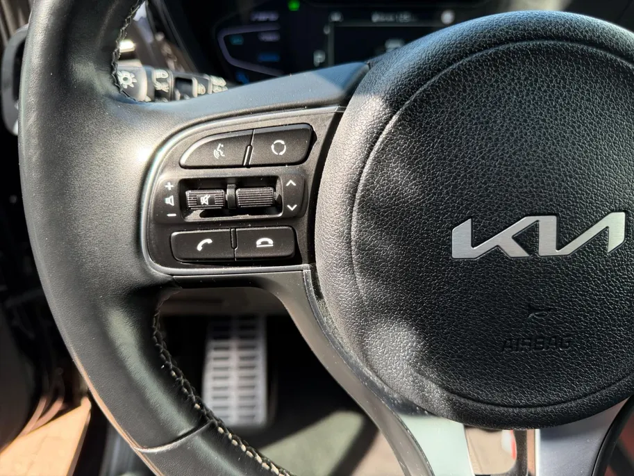 Kia Niro 1.6 GDi Hybrid DynamicPlusLine | Zeer nette auto| Trekhaak | Dealer onderhouden | Lederen bekleding | Navigatie | Apple CarPlay & Android Auto | Stoelverwarming |