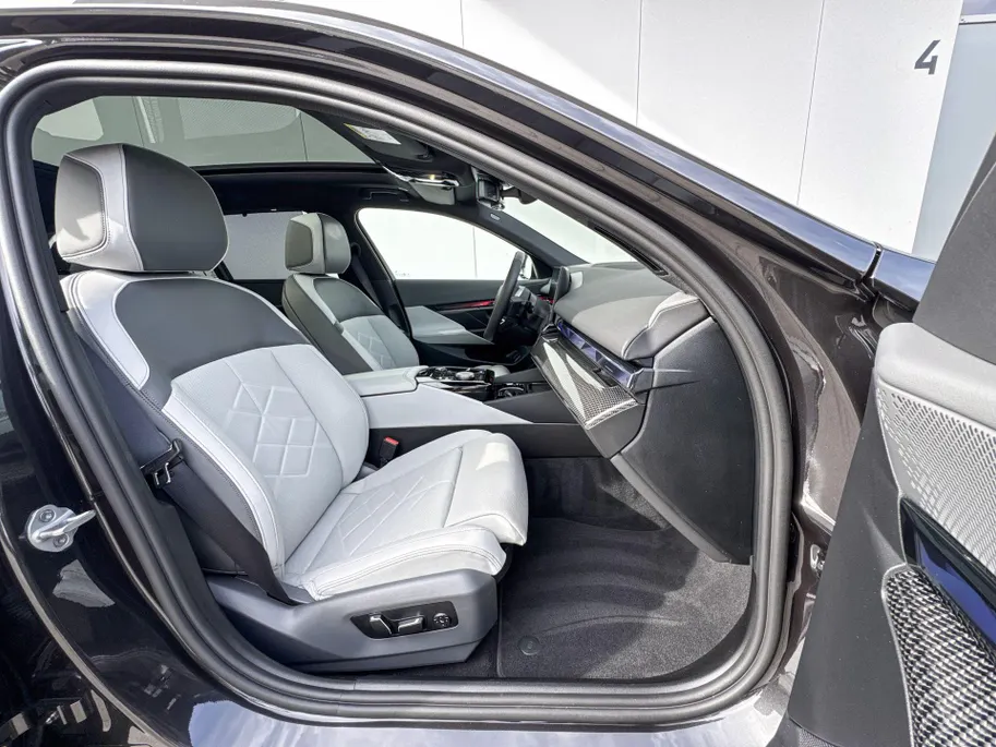 BMW i5 Touring xDrive40 M-Sport