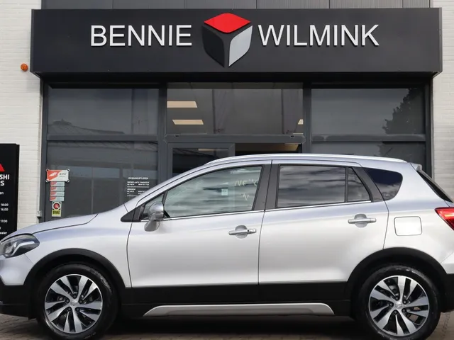 Suzuki S-Cross 1.4 BoosterJet High Automaat Executive Trekhaak | Leder | Adaptive Cruise VERKOCHT