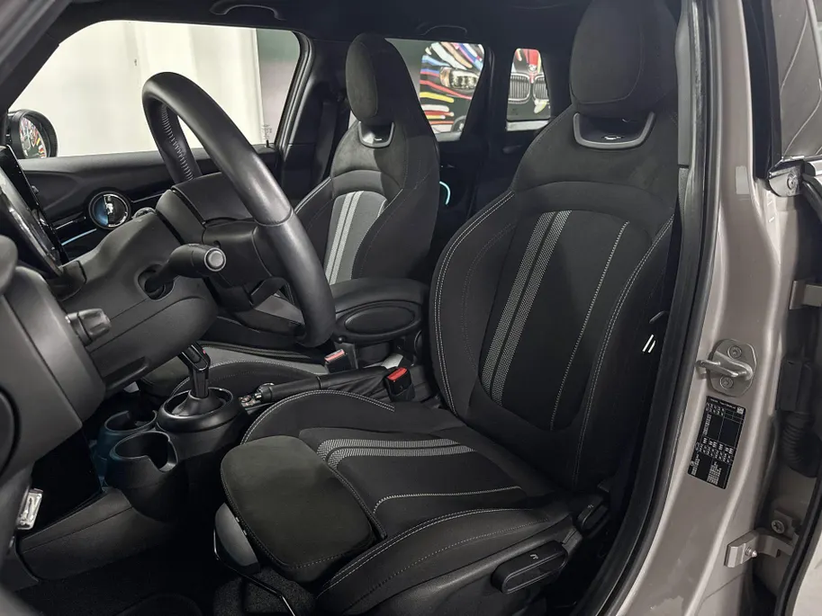 MINI Cooper 5-deurs Cooper John Cooper Works