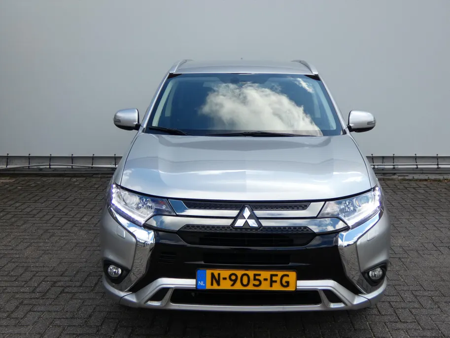 Mitsubishi Outlander 2.4 DOHC MIVEC PHEV 240pk 4WD Aut Pure