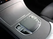 Mercedes-Benz GLC 300e 4MATIC | Plug-in | 320PK | Adap. Cruise | Rondom camera | 18' LM | Parkeerpakket |