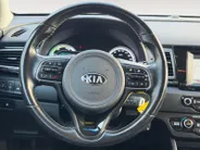 Kia Niro 1.6 GDi Hybrid DynamicLine | Zeer nette auto | Navigatie |  Trekhaak | 100% onderhouden | 12 maanden BOVAG garantie |