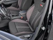 Škoda Octavia Combi 1.4 TSI 245PK DSG iV RS PHEV · Camera · Wegklapbare Trekhaak · Cruise Control · Stoelverwarming · 19'' Inch ·
