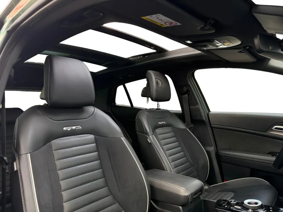 Kia Sportage 1.6 T-GDi Hybrid GT-PlusLine | Zeer compleet | Trekhaak | Panoramadak | 100% Dealer onderhouden | Stoel & Stuurverwarming |