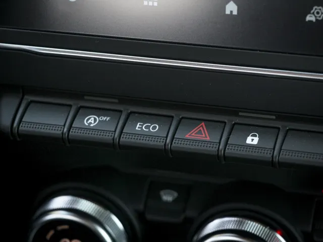 Mitsubishi Colt 1.0T MT Intense