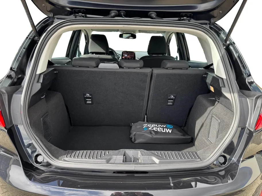 Ford Fiesta 1.0 EcoBoost Hybrid Titanium | NL auto | Dealer onderhouden | Winter pack | Apple carplay & Android auto | Navigatie via carplay | Parkeersensor achter | Cruise control | Bovag garantie |