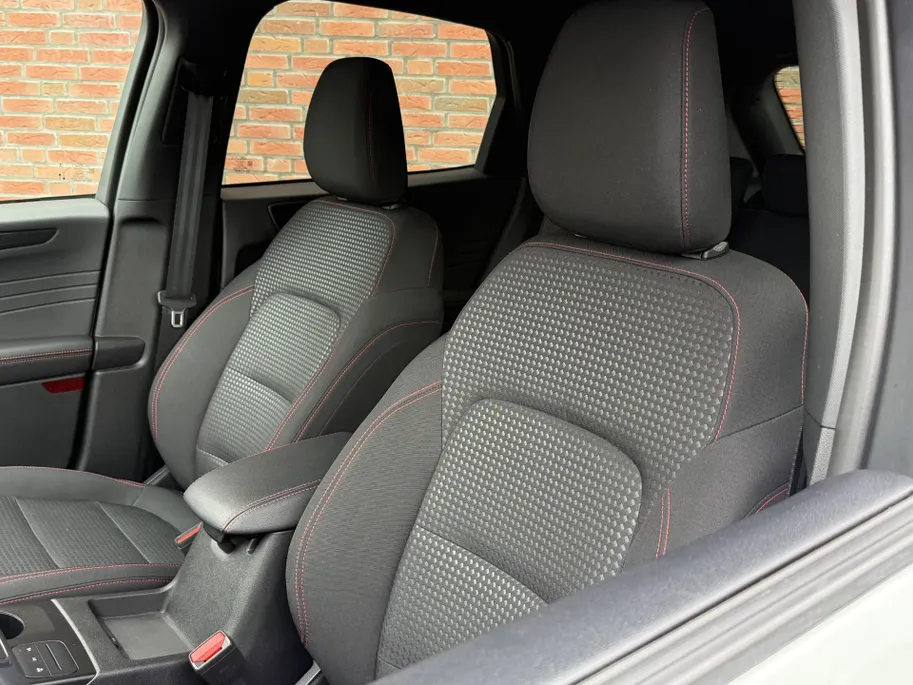 Ford Kuga 2.5 PHEV ST-Line-navi-winterpack-Frozen White