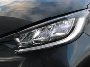 Mazda 2 Hybrid 1.5 Agile | Comfort pakket | 15" LM | Stoelverwarming | Apple Carplay / Android Auto |
