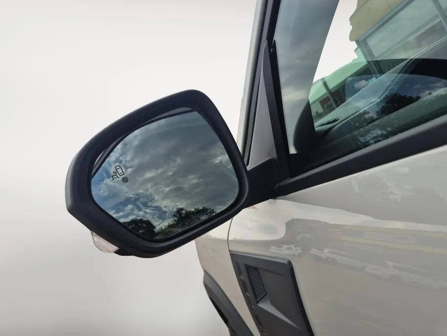 Dacia Duster 1.6 Hybrid 140 Journey | Verwarmde voorstoelen | Dodehoek detectie | Parkeersensoren voor & achter | Rondomzicht camera |