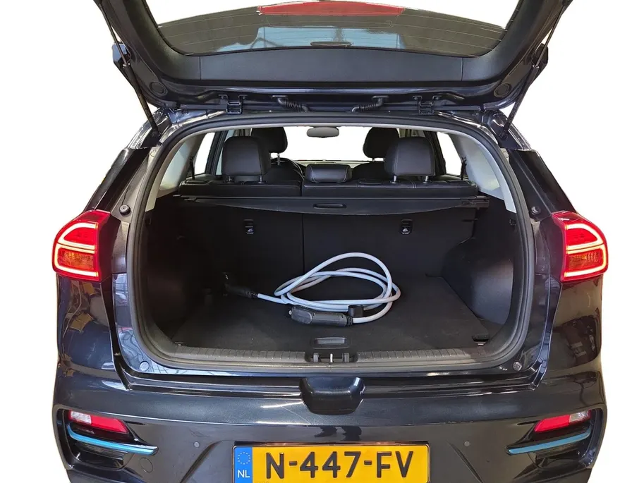 Kia e-Niro DynamicLine 64 kWh | 1e Eigenaar | Accu 99.4% | Trekhaak Afneembaar | Camera | Carplay & Android | Fabrieksgarantie | NAP