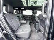 Land Rover Defender 110 2.0 P300e 110 X-Dynamic HSE