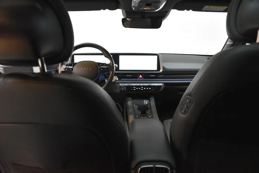Hyundai IONIQ 6 77,4 kWh 325pk AWD First Edition I SOH 100% I Afn. trekhaak