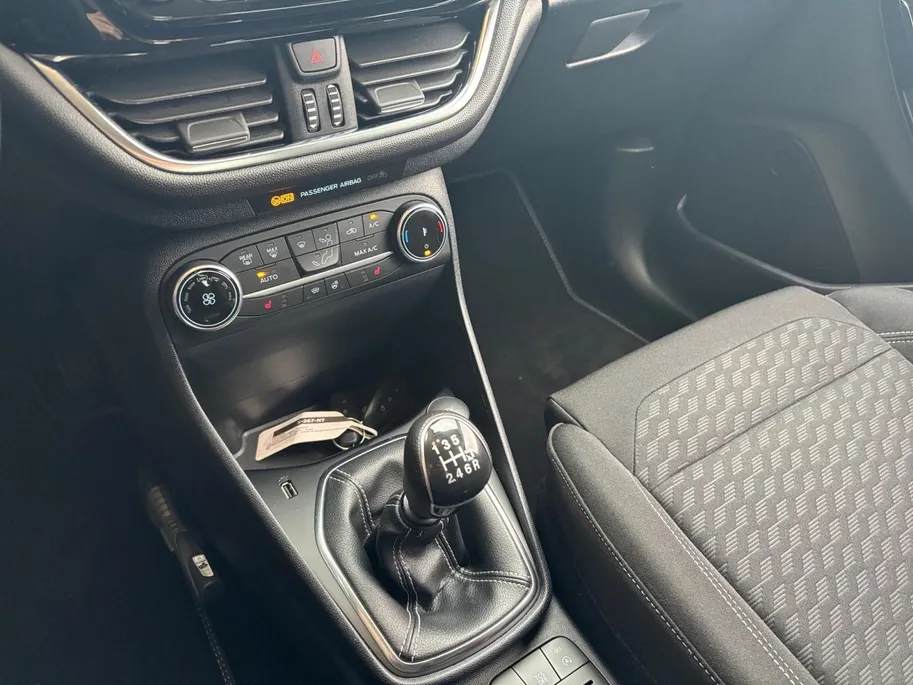 Ford Fiesta 1.0 EcoBoost Hybrid Titanium | Winter Pack | Keyless | Apple Carplay / Android auto