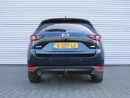 Mazda CX-5 2.0 SkyActiv-G 165 Comfort | Trekhaak | Stoel-/stuurverwarming | Dodehoek detectie | Carplay | Clima | 19' LM | Parkeersensor v+a | LED |