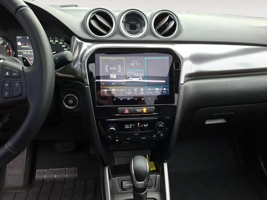 Suzuki Vitara 1.5 Hybrid Style automaat | Kantel / schuifdak | 17' lichtmetalen velgen | Navigatie | Achteruit rij camera