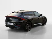 Kia EV6 GT-Line Business Edition 84 kWh | Rijdende Demo ! | Draadloos Apple Carplay / Android Auto | Navigatiesysteem | Elektrisch Verstelbare voorstoelen | Licht + Regensensor | Stoelverwarming+ Stoelkoeling  | Stuurverwarming | Elektrisch Bedienbare Achterklep 