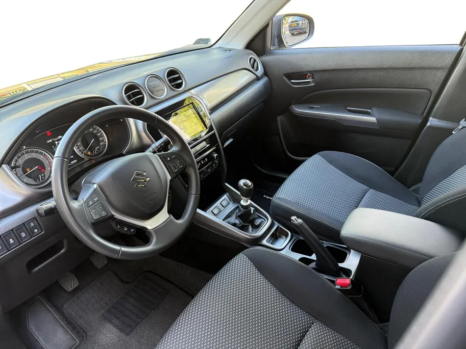 Suzuki Vitara 1.4 Boosterjet Select Smart Hybrid | CAMERA | APPLE CARPLAY / ANDROID AUTO | GARANTIE 2034! |