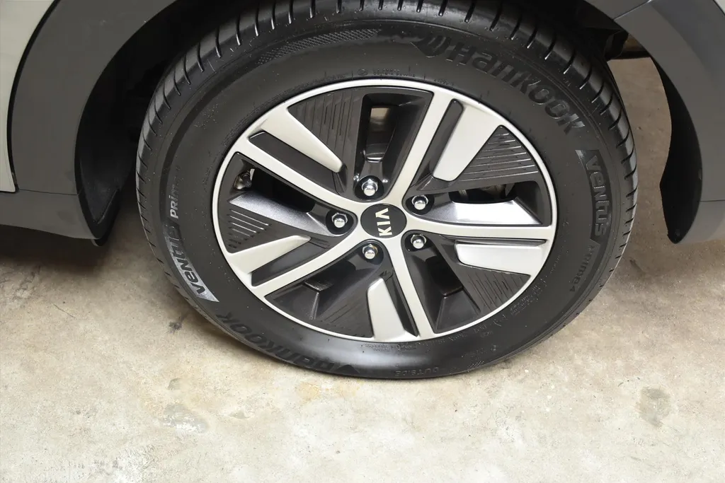 Kia Niro 1.6 GDi Hybrid 141pk DCT6 DynamicLine TREKHAAK