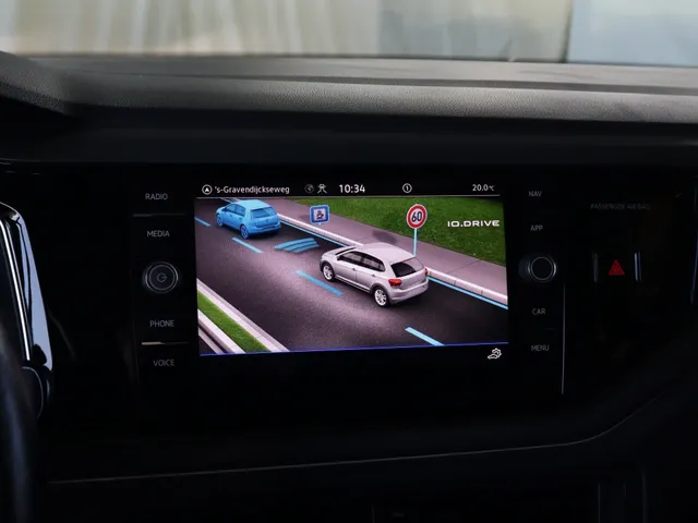 Volkswagen Polo 1.0 TSI R-Line | Adaptive Cruise | App Connect