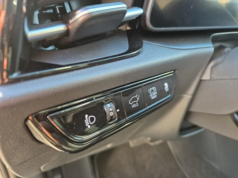 Kia Niro 1.6 GDi Hybrid DynamicPlusLine | Airco | Navi | Camera | Schuifdak | Stoelverwarming | Stuurverwarming | Leder | DEMO |