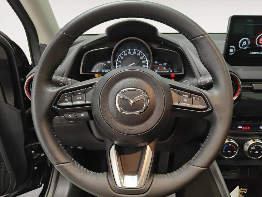 Mazda 2 1.5 e-SkyActiv-G 90 Homura | Achteruitrijcamera | Adaptive Cruise Control | LED | 16' LM Velgen