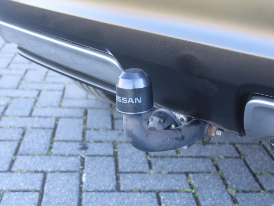 Nissan QASHQAI 1.2 Tekna | Trekhaak | 360 Camera | Pano dak | Stoel-/voorruitverwarming | Dodehoek detectie | Elek. stoelverstelling | Clima | 19' LM | 1e eigenaar |