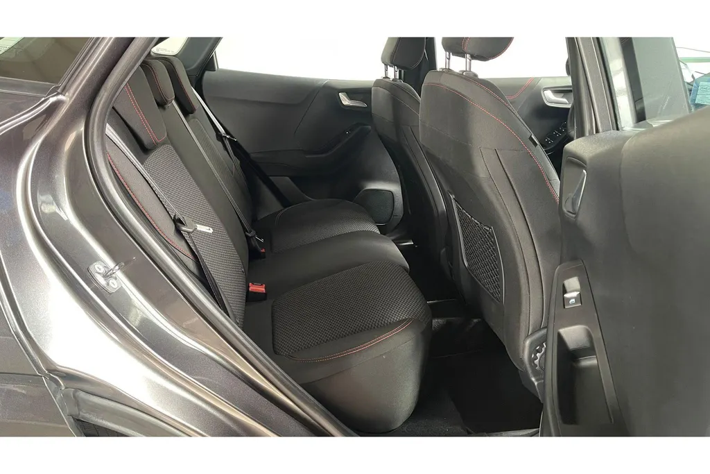 Ford Puma 1.0 EcoBoost Hybrid ST-Line , 125pk | AUTOMAAT | Achteruitrijcamera | Winter-pack, Apple Carplay / Android Auto | Comfort Pack | Cruise Control| DAB radio | Grootlicht Assistent | Full LED | Full Map navigatie |