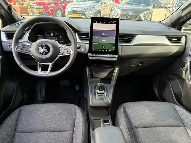 Mitsubishi ASX 1.8i HEV Black Edition + Silverpack