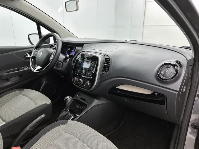 Renault Captur TCe 120PK Expression | Parkeersensoren | KEYLESS | CRUISE CONTROL |