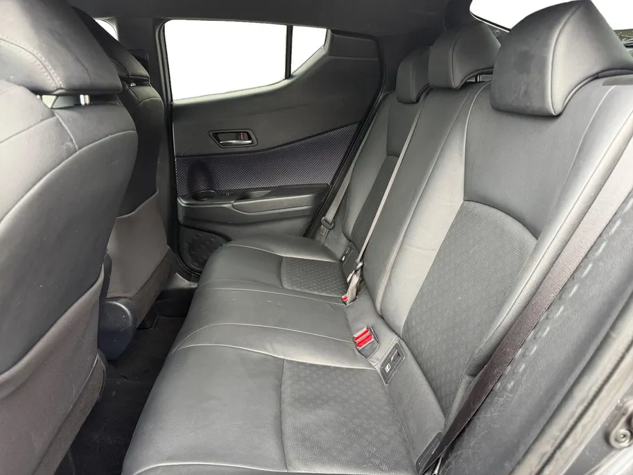 Toyota C-HR 1.8 Hybrid Bi-Tone LM VELGEN | LEDER BEKLEDING | STOELVERWARMING | CLIMA | NAVI