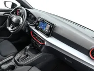 SEAT Ibiza 1.0 EcoTSI 115pk DSG FR Business Connect · Apple/Android Car Play · P-Sensoren · Cruise Control · DAB · 17'' Inch ·