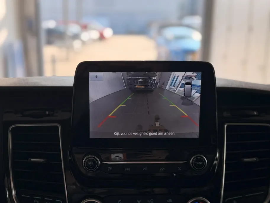 Ford Transit Custom 280 2.0 TDCI L1H1 Limited DUBBELE ZIJSCHUIFDEUR I TREKHAAK I BI-XENON KOPLAMPEN I WINTER PACK I APPLE CARPLAY / ANDROID AUTO I