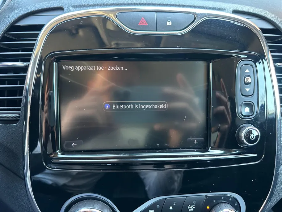 Renault Captur 1.2 TCe Dynamique | Navigatie | Camera | Climate & Cruise Control | Bluetooth | Licht & Regen Sensor | 12 Maanden BOVAG Garantie