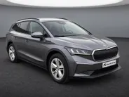 Škoda Enyaq iV 60 Selection 132kW/180 PK · Navigatie · Leder/stof · Apple/Android Car Play · Camera