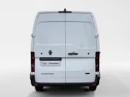 Renault Master E-Tech T35 L2H2 Advance Long Range 87 kWh Automaat | NIEUWE AUTO - DIRECT LEVERBAAR! | Camera | Climate Control | Cruise Control | Apple CarPlay/Android Auto | Full LED | Licht & Regen Sensor | Parkeersensoren |