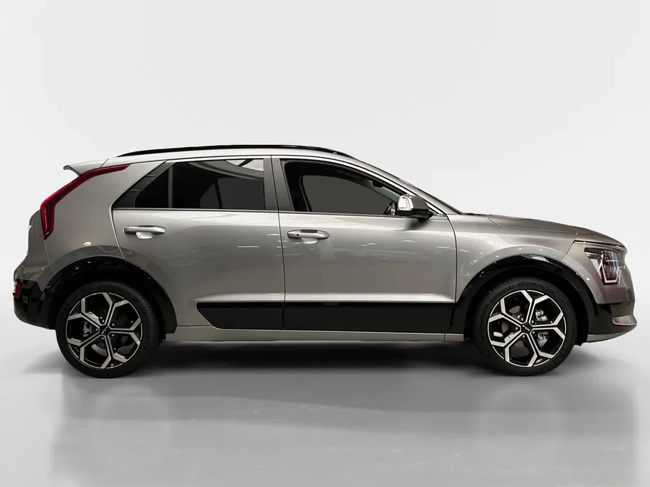 Kia Niro 1.6 GDi PHEV DynamicPlusLine Edition | Orginele Kilometerstand! | Apple Carplay / Android Auto | Navigatiesysteem | Elektrisch Verstelbare Bestuurdersstoel | Stoel + Stuurverwarming | Licht + Regensensor | Parkeersensoren Voor + Achter | Camera Achter | 1